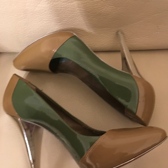 Aldo Pump - Picture 3 of 6